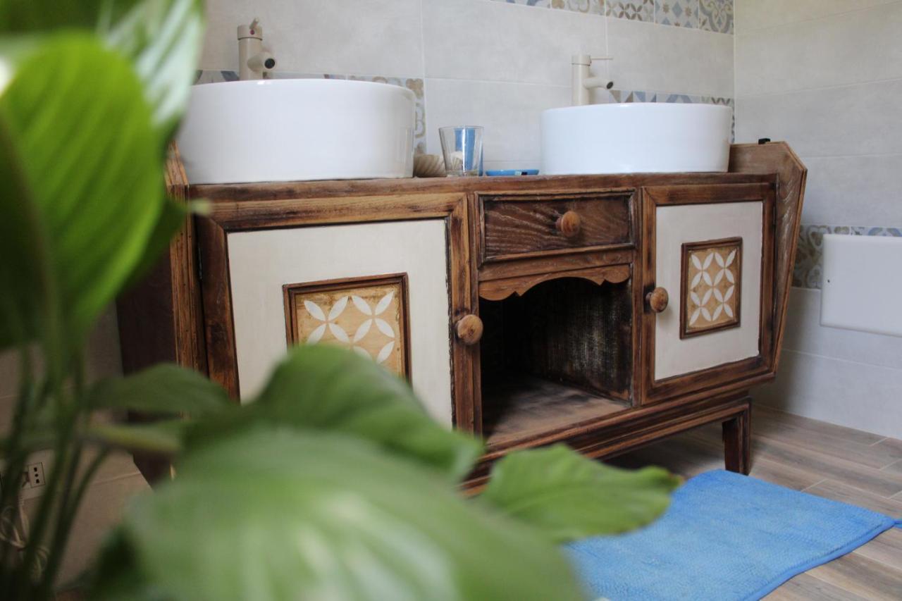 Art B&B Gli Aironi Pomposa Bagian luar foto